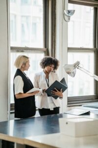 photo femmes au bureau